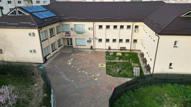 Reabilitare, modernizare si dotare Gradinita cu program prelungit cu 10 Sali de grupa nr. 1 din orasul Horezu, Judetul Valcea
