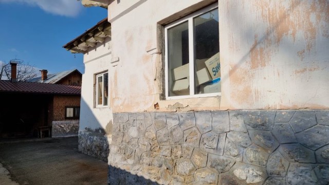 Restaurarea picturii existente